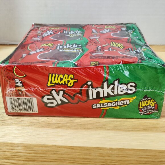 Lucas Skwinkles 12ct Salsagheti Sandia Watermelon Mexican Candy - Picture 2 of 4